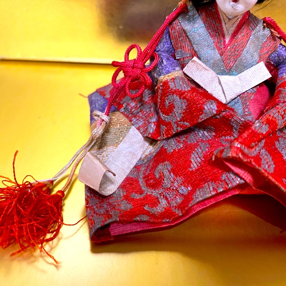 JAPANESE HINAMATSURI VINTAGE COLLECTIBLE DOLL FIGURE APPROX 4” - Picture 10 of 16